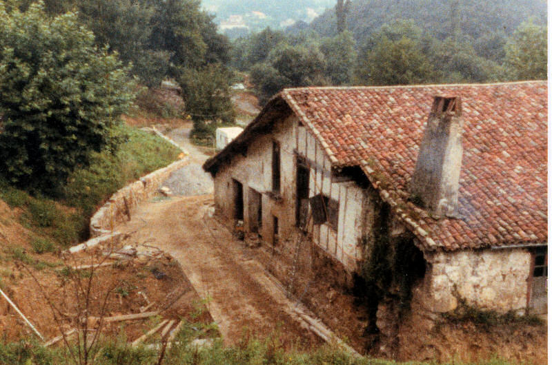 dégagement fondations d'Uxondoa