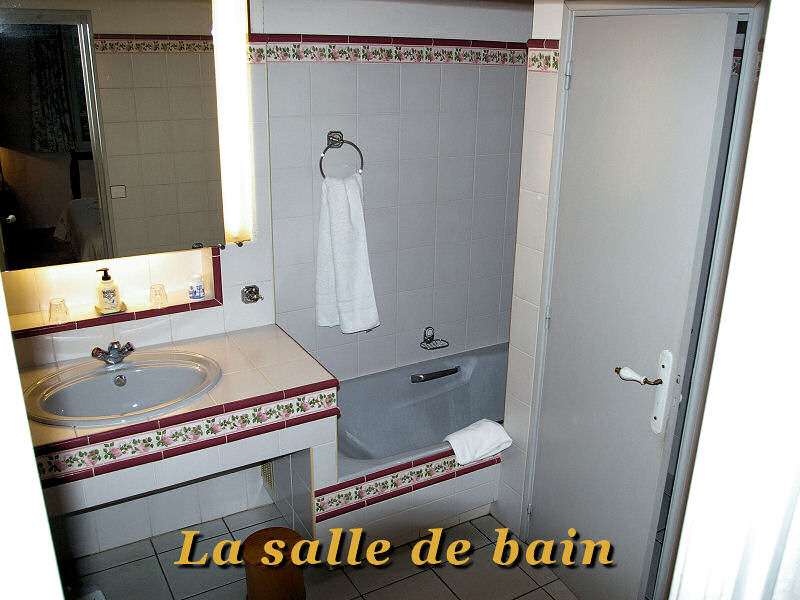 salle de bain chambre Nivelle